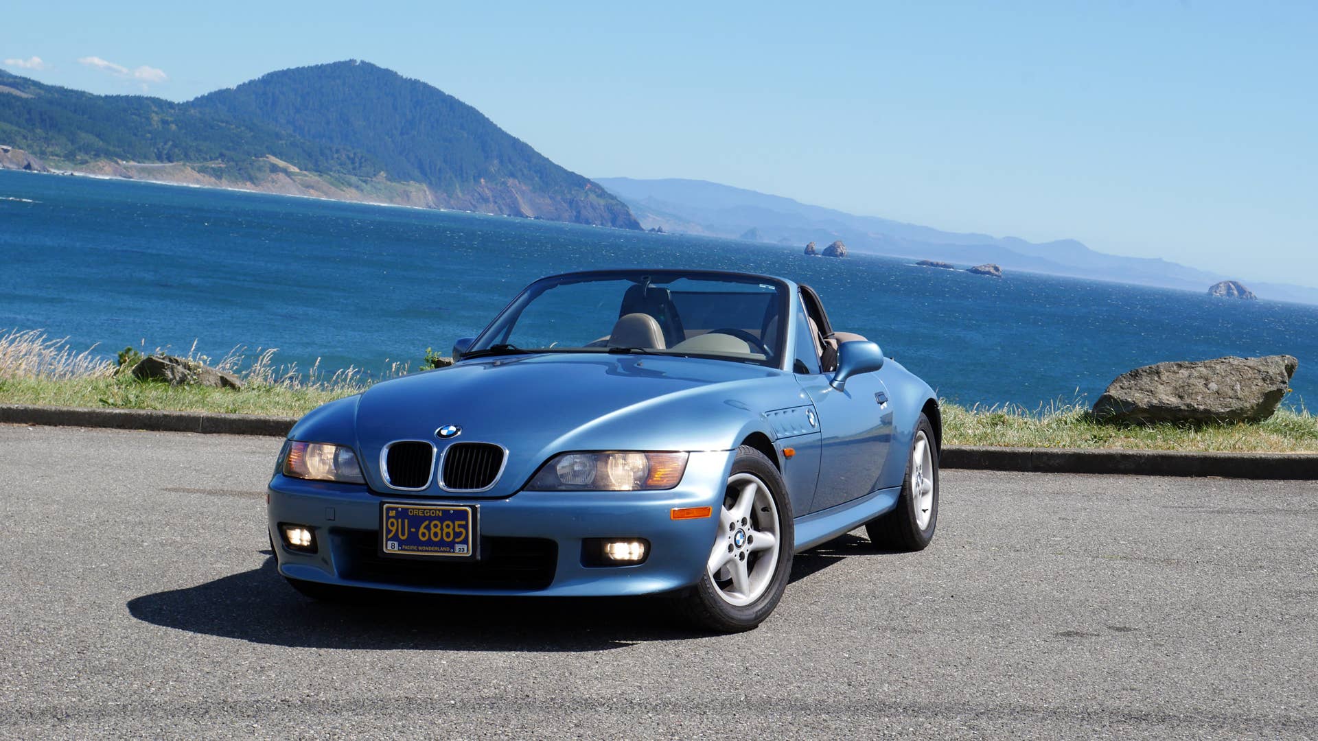 Who needs an SUV? We drive a 1998 BMW Z3 down the Pacific Coast